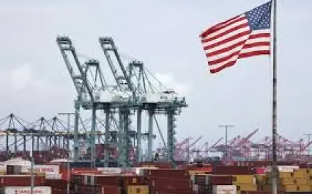 Supreme Court Ruling Overturns Broad Tariffs, Trump Counters with New 10% Global Levy