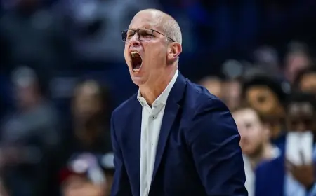 March Madness 2026 Bracket Watch: Top 16 Preview, Louisville Mock 5-Seed and the Last No. 1 Seed Battle