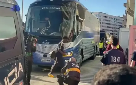 Vinicius Faces Intense Boos at El Sadar Arrival