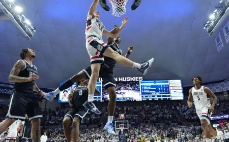 Uh Basketball: UConn Returns to No. 1 Seed Projection After Houston's Loss