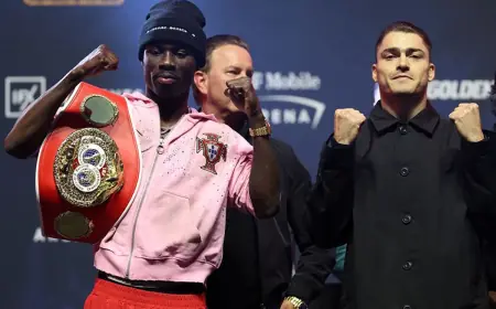 Richardson Hitchins Confronts Oscar Duarte’s Insult as Co‑Main Title Fight Heats Up