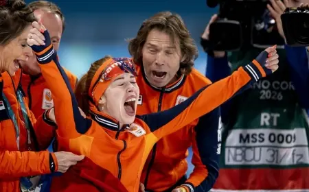 Antoinette Rijpma-de Jong wins surprise Olympic gold in 1,500m in Milan