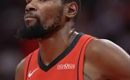 Kevin Durant Brushes Off Burner-Account Allegations as Analyst Urges Coach to Make Him ‘Clean His Own Mess’