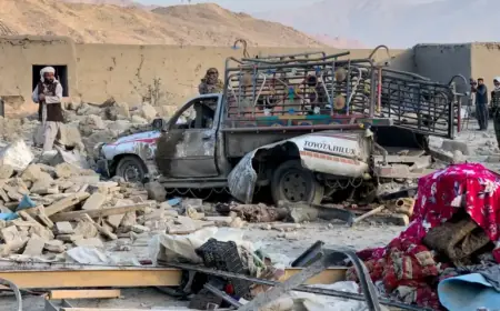 Pakistan Strikes in Afghanistan, Inflicting Dozens of Casualties