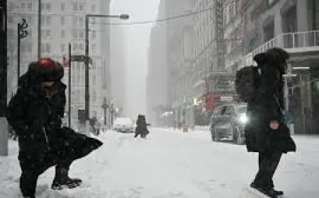 Alerta Por Tormenta De Nieve: Warnings Expand as East Coast Races to Prepare and NYC Weighs Historical Comparisons