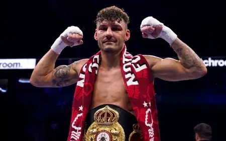 Leigh Wood outpoints Josh Warrington in muted Nottingham rematch