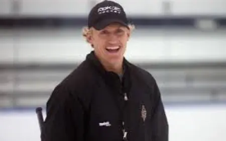 Do Coaches Get Medals In The Olympics? Photo of U.S. Women’s Hockey Coach Holding Gold Reignites Question