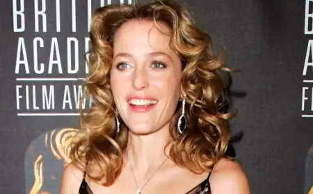 Gillian Anderson’s Gothic Glamour at BAFTA Remains Timeless