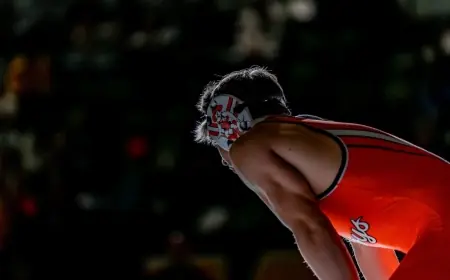 Oklahoma State Wrestling Builds Early 17-5 Lead Over No. 7 Iowa After Multiple Tech Falls and a Pin
