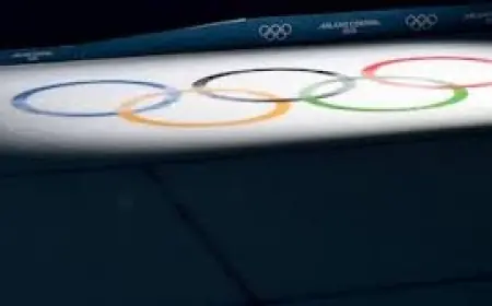 Closing Ceremony Olympics 2026 Brings Fireworks, Roberto Bolle and U.S. Flag Bearers to Verona Arena