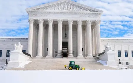 Opm delay shifts Monday commute and school starts for D.C.-area workers