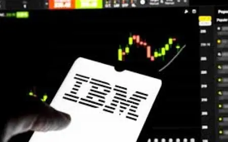 Ibm Stock Faces Fresh Uncertainty After 15% Global Tariff — What Changes for Investors