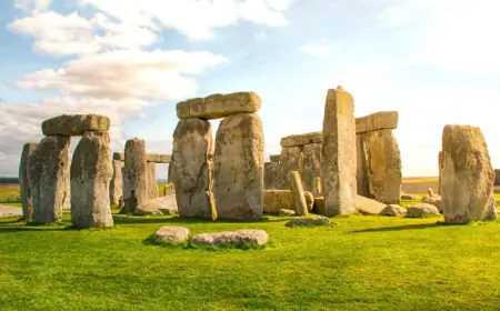 Stonehenge: The Mystery of Its Moved Stones Finally Finds an Explanation — Mineral fingerprints shift the debate away from glacial delivery