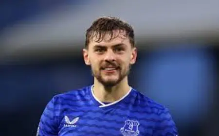 Dewsbury Hall can match 1978/79 Andy King feat as Everton host Man United