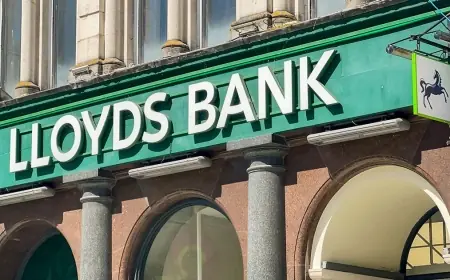 Lloyds Bank Cheque Deposit cut at Post Office as group pushes ahead with 95 more branch closures