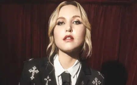 Taylor Tomlinson's Prodigal Daughter Lands on Netflix — Her Most Personal Special Yet