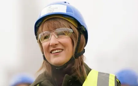 Gdp grows by worse-than-expected 0.1% in final quarter of 2025