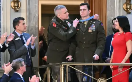 Trump Honors Hero Pilot Wounded in Maduro Raid at 2026 State of the Union