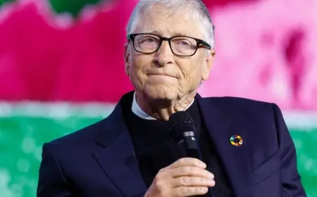 Bill Gates apologizes to staff and addresses Epstein ties in foundation town hall