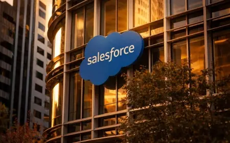Salesforce Stock (CRM) Slides After Earnings Despite Record EPS Beat — Weak 2027 Revenue Guidance Spooks Investors