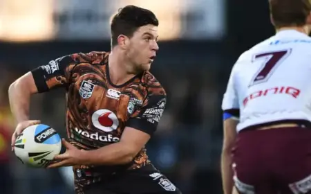 Ex-Warriors Star Collapses on Vegas Flight En Route to NRL Opener