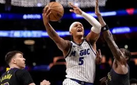 Pistons' Duncan Robinson notches 13 points in loss to Spurs