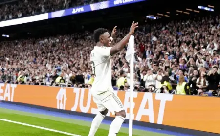 Real Madrid hold off Benfica as off-field racism row and Bernabéu mosaic loom