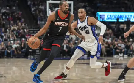 Kings Face Rockets in Thrilling Basketball Showdown