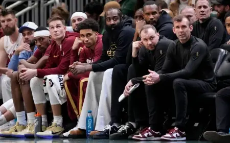 James Harden Fractured Right Thumb but Plans to Play Through Injury After X-Rays