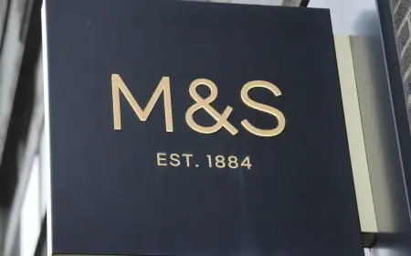 Marks And Spencer café cuts in Hull leave regulars and staff immediately affected as retail reshuffle points to a bigger store move