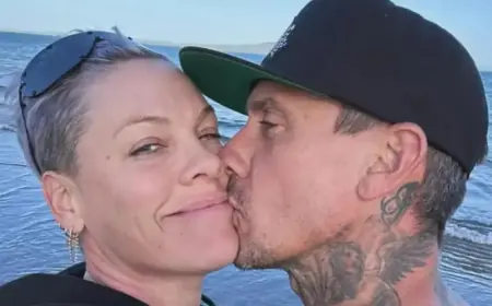 Star Couple Divorces After 20 Years of Marriage