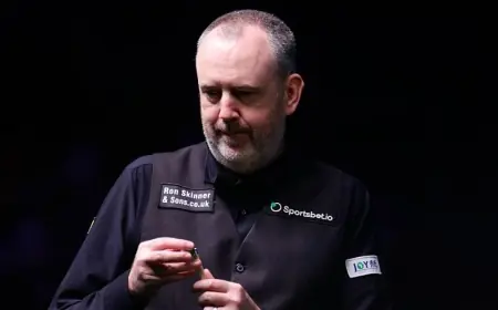 Mark Williams and Neil Robertson advance to Welsh Open last 16