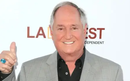 Legendary Singer Neil Sedaka Passes Away at 86