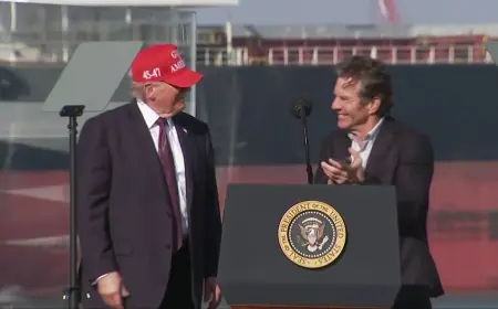 Dennis Quaid: 'I love Donald Trump' and calls him 'approachable' and 'very funny'
