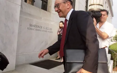 Polymarket and Kalshi Draw Fed Interest as Prediction Markets Match Traditional Forecasts