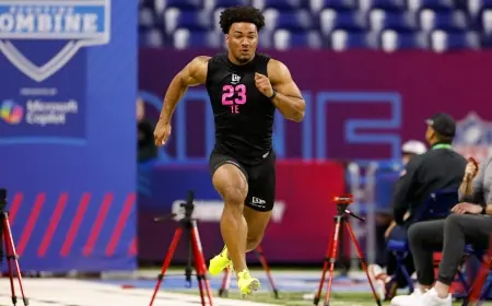 Kenyon Sadiq runs fastest 40 by tight end at 2026 NFL Scouting Combine