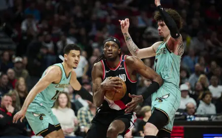 Trail Blazers Vs Hornets: Injuries, Hot Streaks and a 10 a.m. Tip-Off That Matters
