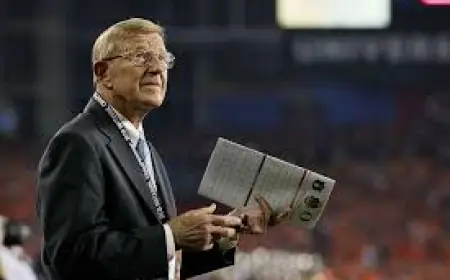 Legendary college football coach Lou Holtz in hospice care: latest