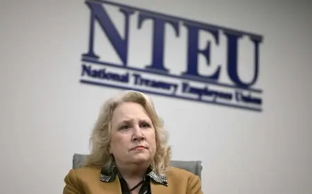 Yahoo: Treasury terminates IRS and Fiscal Service union contracts