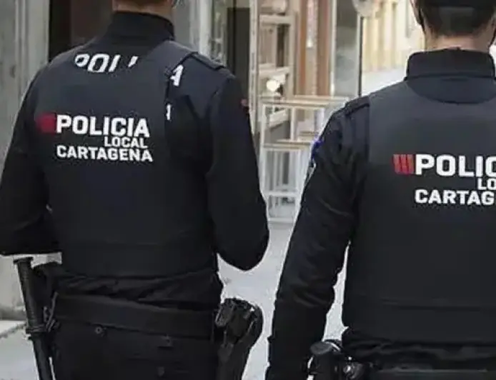 Man Dies After Attacking Partner and Jumping from Third Floor in Cartagena