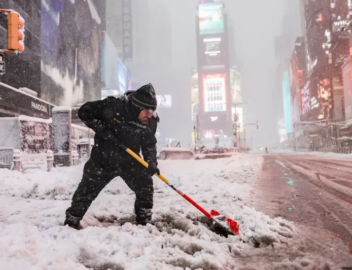 New York Hit by 'Near Impossible' Travel, Road Bans and Massive Outages as Northeast Blizzard Forces Millions Indoors