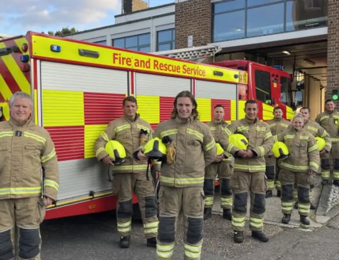 M25 Traffic: Part of M25 in Essex still shut after lorry crash brings down cables