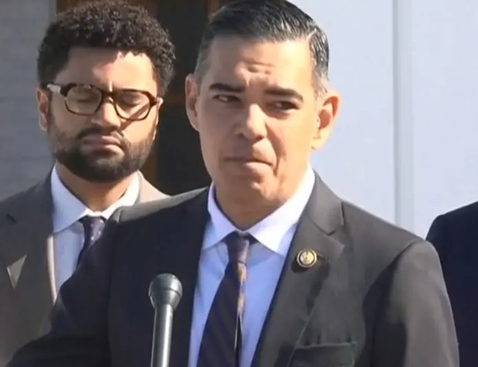 How Ghislaine Maxwell brought Bill Clinton into Epstein's orbit