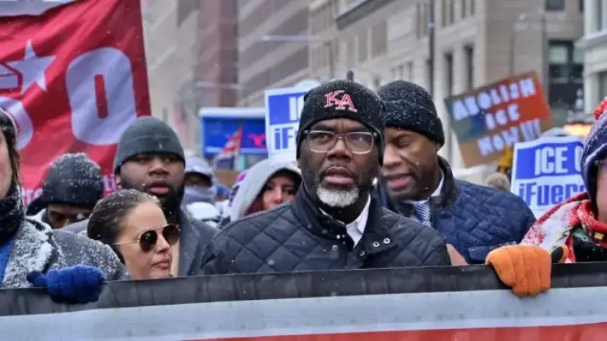 Chicago Mayor Directs Police to Probe Misconduct by Federal Immigration Agents