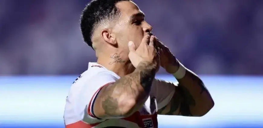 São Paulo Capitalizes on Red Card, Dominates Santos, Deepens Rival’s Crisis
