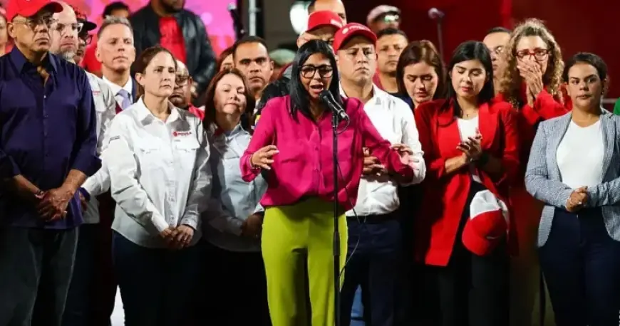 Venezuela’s Acting President Proposes Law to Release Hundreds of Political Prisoners