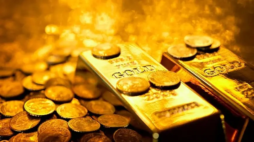 Gold price today: spot ends week near $4,894 as volatility stays high