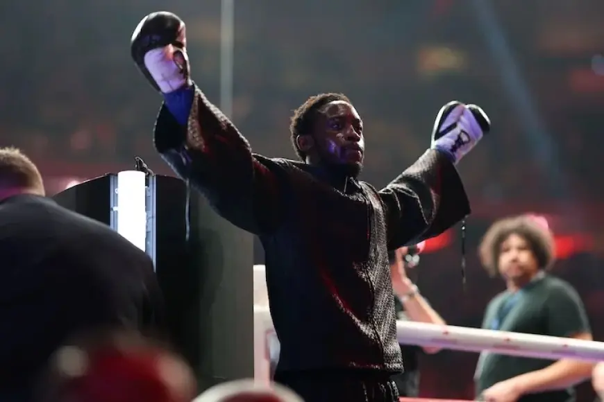 Keyshawn Davis Defeats Jamaine Ortiz, Secures Second Division Title