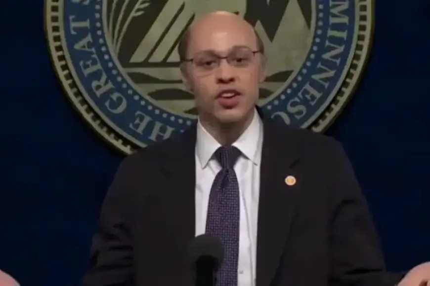 Pete Davidson Impersonates Tom Homan in SNL’s ICE Pep Talk Sketch