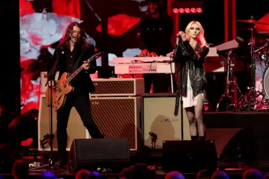 Foo Fighters, Taylor Momsen Perform Mariah Carey’s Rare ’90s Grunge Songs at MusiCares Tribute
